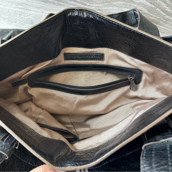 BCBGMAXAZRIA Black Patent Leather  Hand Bag - Picture 10 of 16